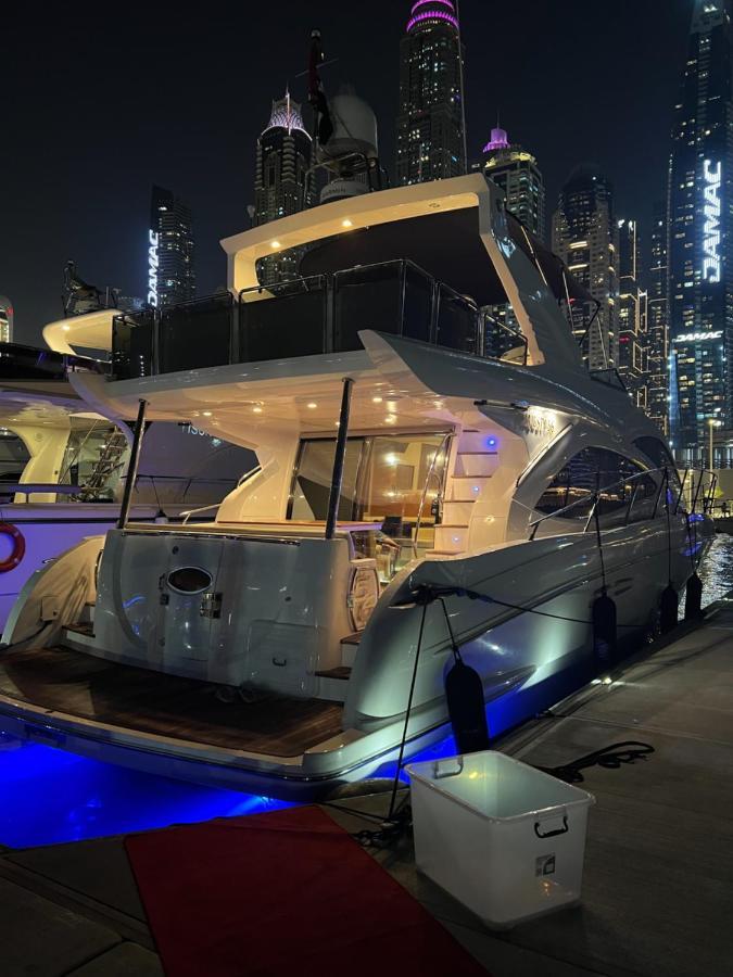 دبي Lunar Hostel Plus المظهر الخارجي الصورة
